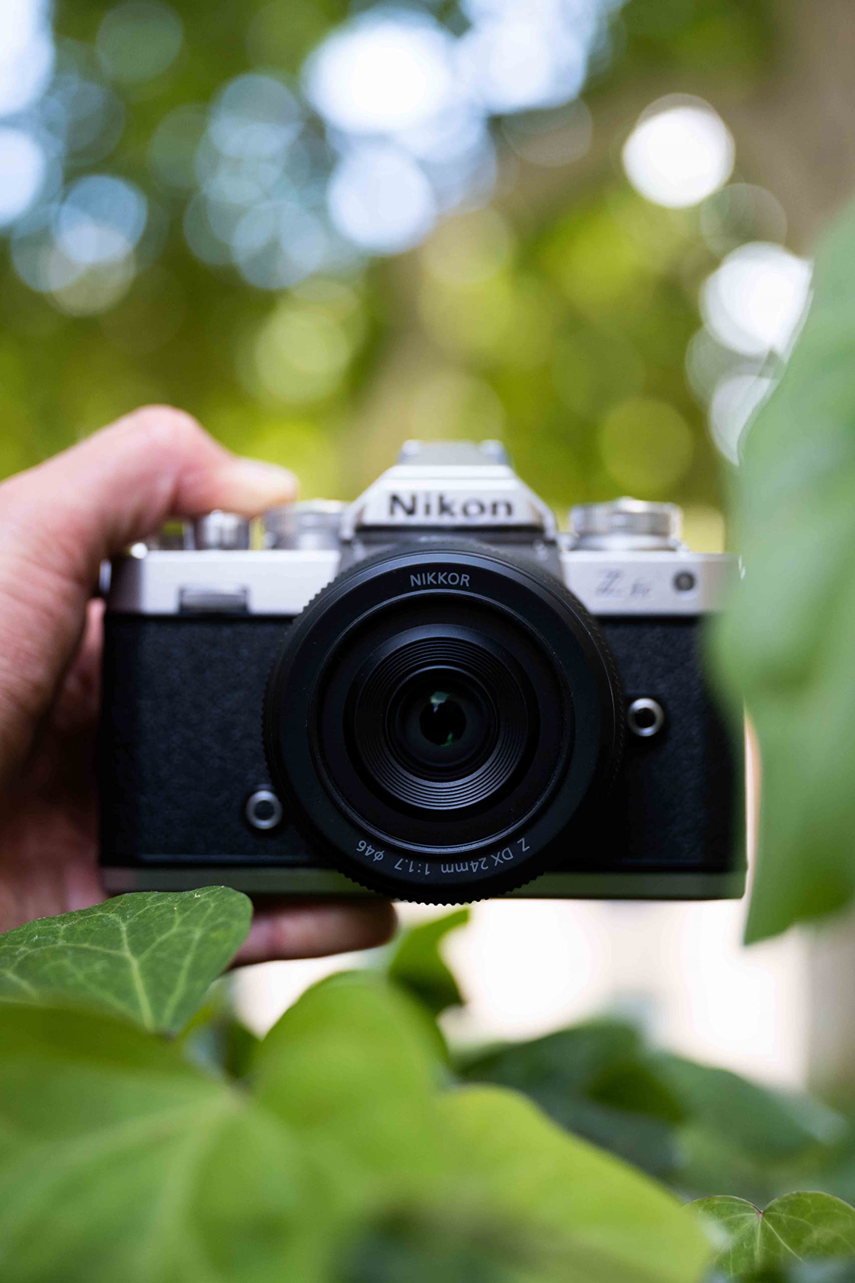 니콘 NIKKOR Z DX 24mm f/1.7 단렌즈 블랙 단품 이미지 5