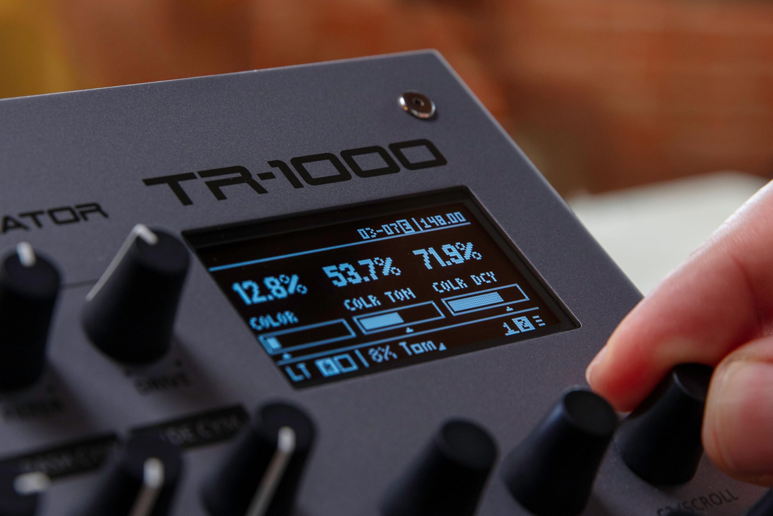 롤랜드 TR-1000 리듬 머신 TR-808/TR-909 회로 16종 탑재 이미지 6